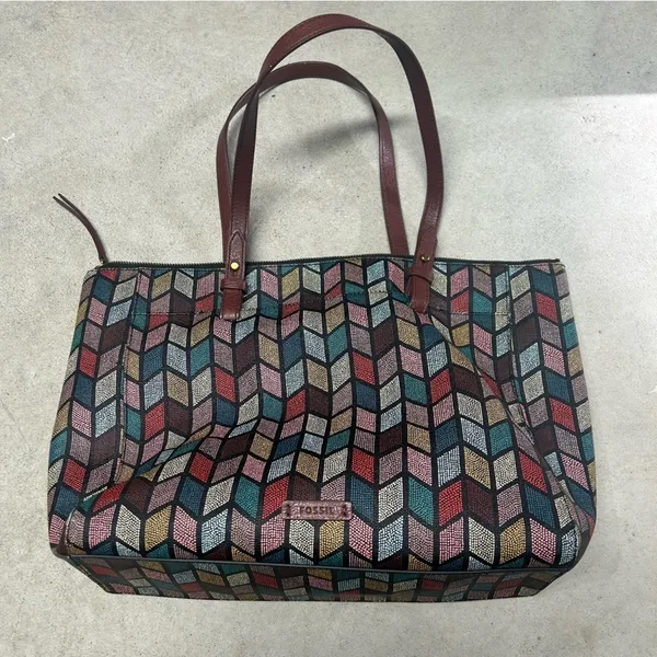 Fossil Women's Rachel Large Tote Bag Multicolor Chevron Zipper Top - Image 5