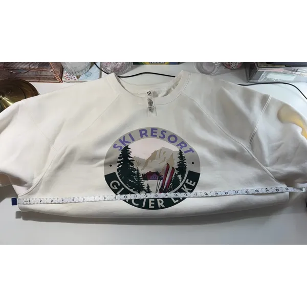 Lou & Grey Signature Soft Ski Resort Sweatshirt Cream Graphic Apres Ski NWOT Med - Image 5