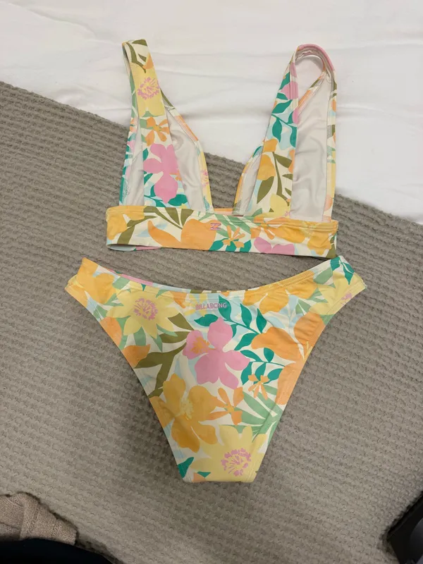 Billabong Bikini - Image 2