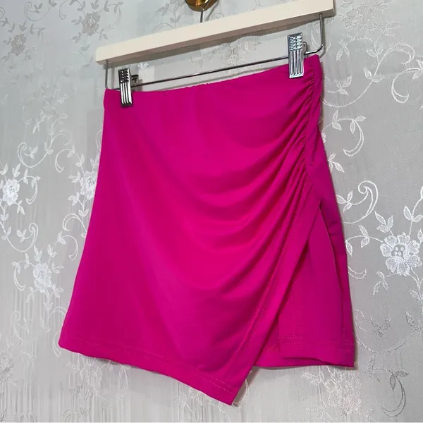 Finesse Hot Pink Fun & Flirty Mini Skirt XS Galentines Date Night Valentines Day - Image 2