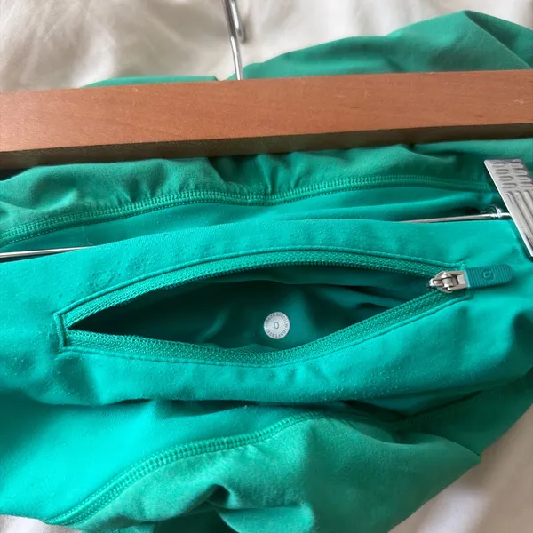 Lululemon Shorts Speed ups 2.5 - Image 3