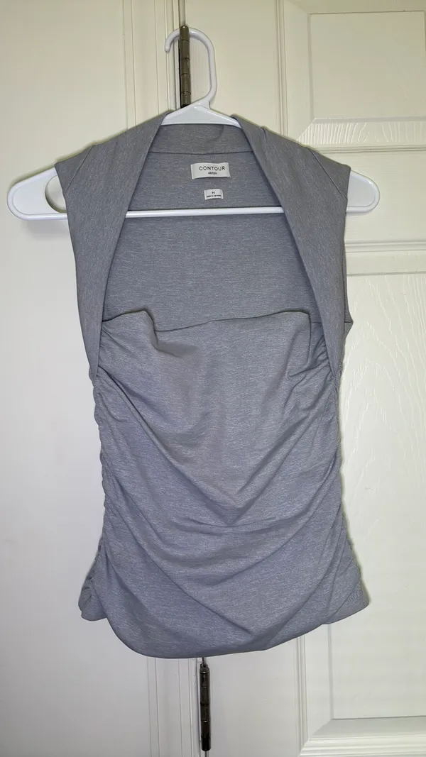 NWOT Aritzia Casual Contour Flourish Top in Heather Crome - Image 5