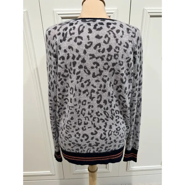 360 Cashmere Women's Leopard Animal Print Sweater Size‎ Medium Cozy Soft READ - Image 3
