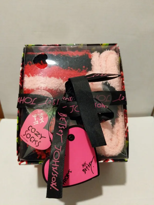 Betsey Johnson ANY OCCASION cozy comfy warm socks sz. 9-11 NEW NEW - Image 2
