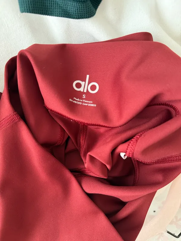 Alo Yoga Leggings - Image 5