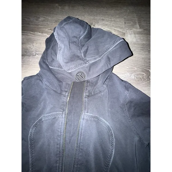 Vtg Lululemon Scuba Hoodie Women’s 6-8 Black Full Zip Yoga Jacket Thumb Holes - Image 7