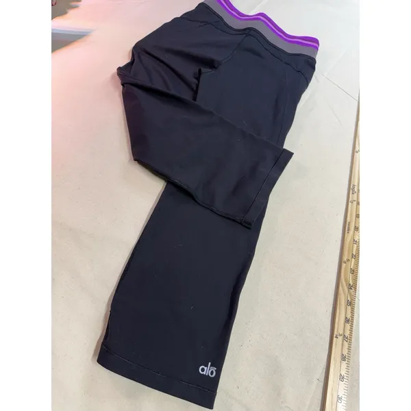 Vintage Alo Yoga Cool Fit Cropped Black Leggings W/ Purple Band XS (a5) - Image 7