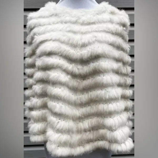 Lucidity Rabbitskin Poncho White Size undefined - Image 5
