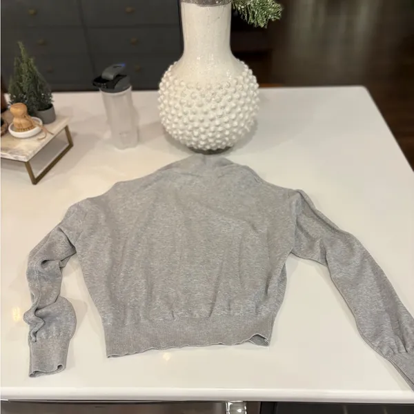 Edikted Gray V-Neck Sweater with Black Striped Collar size small - Image 3