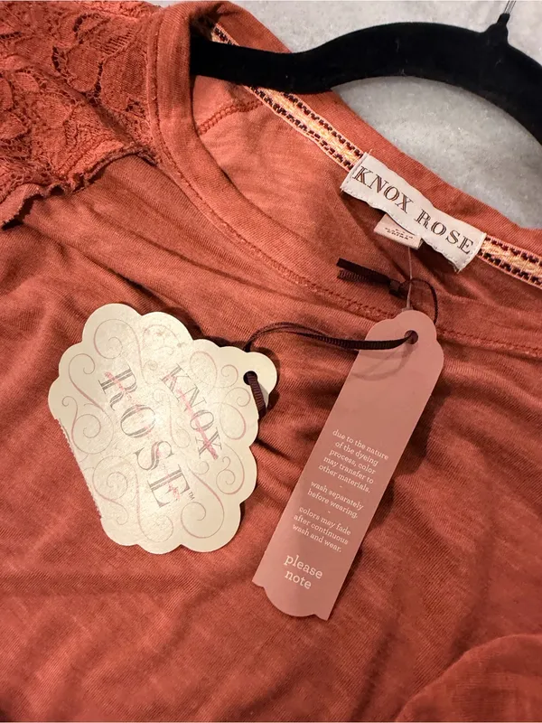 NWT Knox Rose Size M Rust Lace Shoulder Smocked Cuff Long Sleeve Boho Top - Image 10