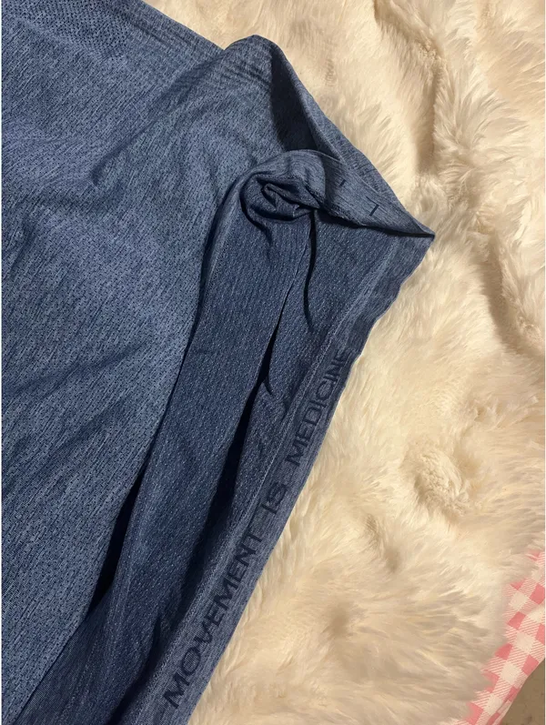 Lululemon shirt - Image 2