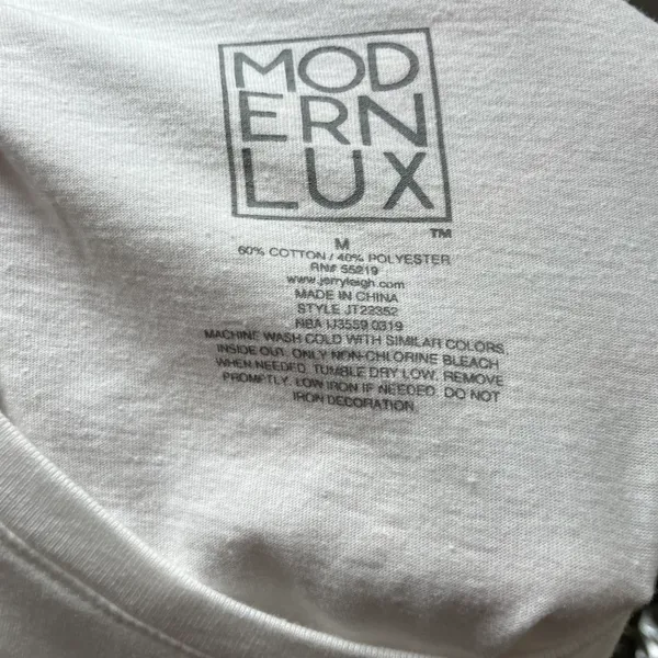 Smile More white Croptop with pink letters Medium - Image 8