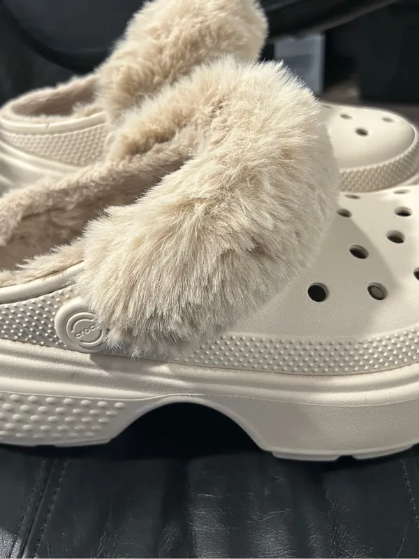 CROCS Cream Faux-Fur Lined Platform Clog Mules - Image 4