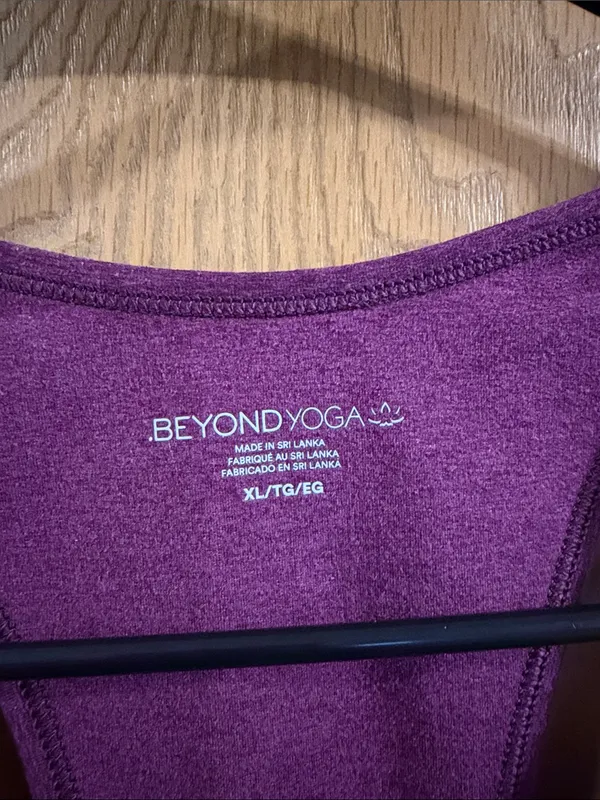 Beyond Yoga Women’s Purple Spacedye Lift Your Spirits Sports Bra XL - Image 3