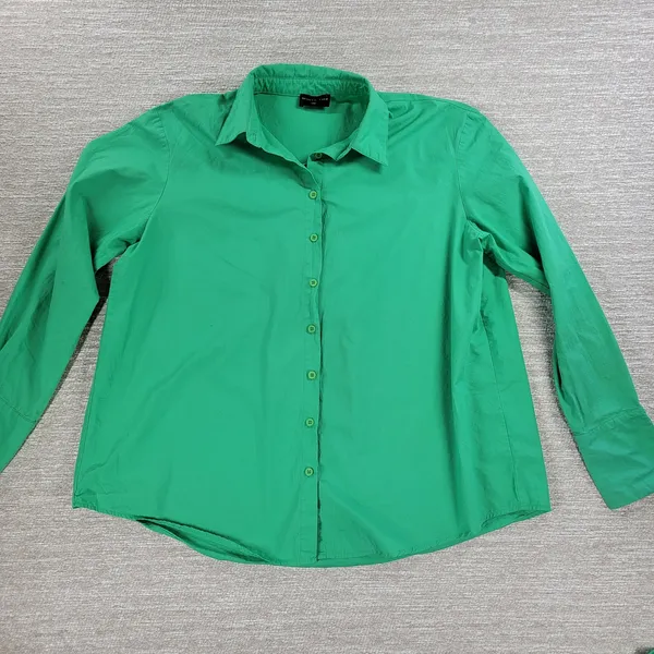 White Fox Short 2 Piece Set Womens S/M Green Button Up Oversized Top Pull On - Image 15