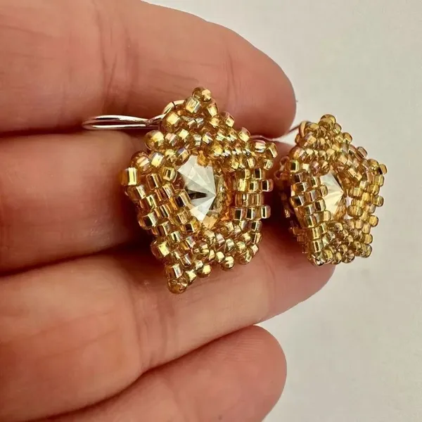 Gold seed bead rhinestone Star earrings Gold - Image 5