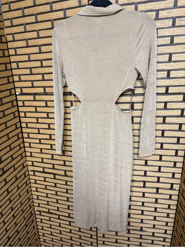 Mable tan cut out midi dress size large - Image 2