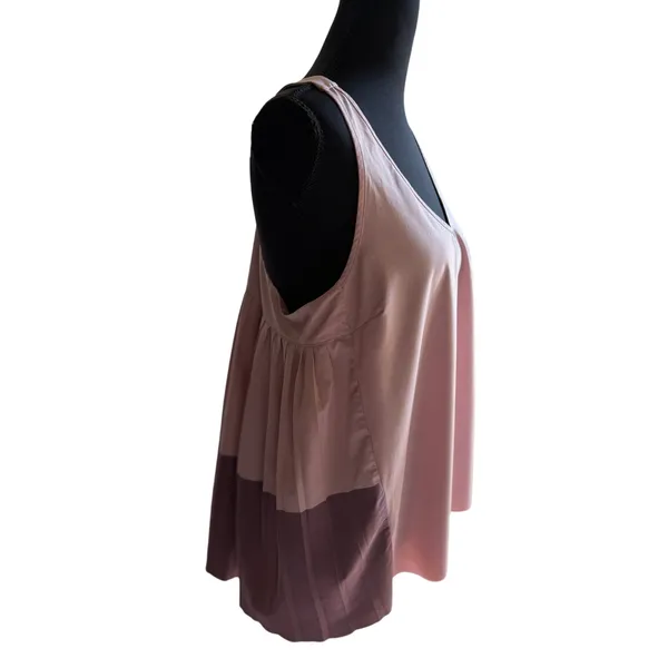 Athleta Women's Blush Pink Colorblock Swing Tank Top Medium Travel Hiking - Image 4