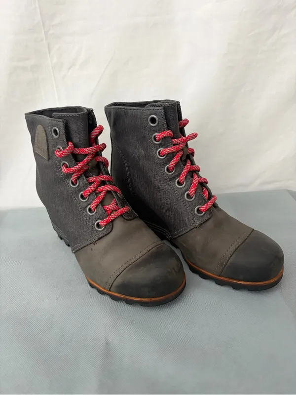 Sorel Gray Canvas Leather Wedge Ankle Boots Women’s Size 9 Excellent(B227) - Image 4