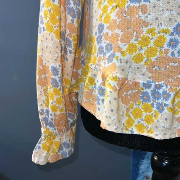 Size S Floral Boho Top - Image 11