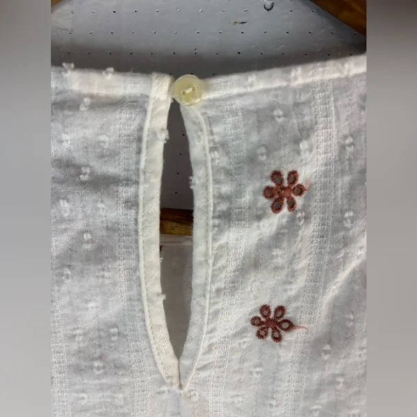 Universal Thread S Embroidered Swiss Dot Cotton Cream Top w Brown Floral - Image 8