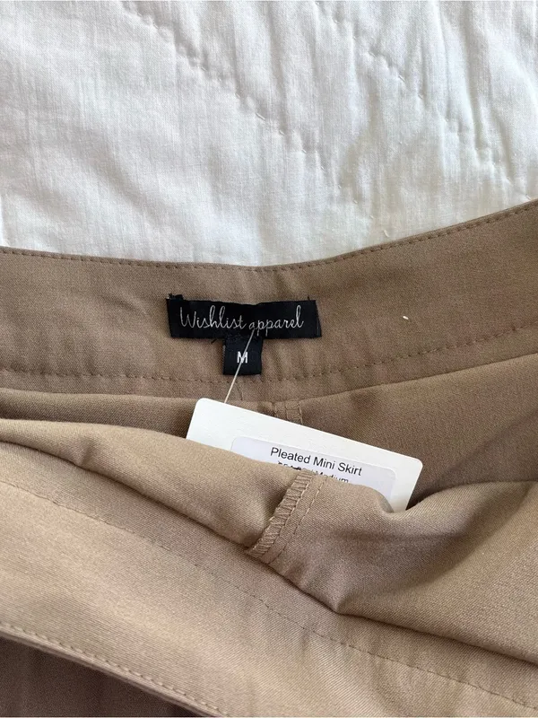 NWT Wishlist Apparel Brand Pleated A-Line Mini Skirt - size M - Image 5