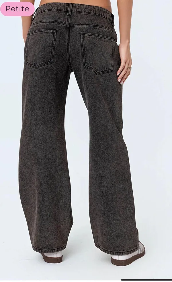 Edikted Petite Low-Rise Jeans - Image 3