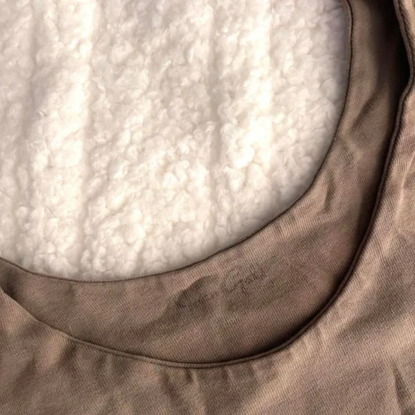 Brandy-melville Women's Brown and Tan Crop-top - Image 3