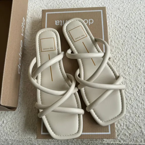 Dolce Vita Sandals White Size 6.5 - Image 4