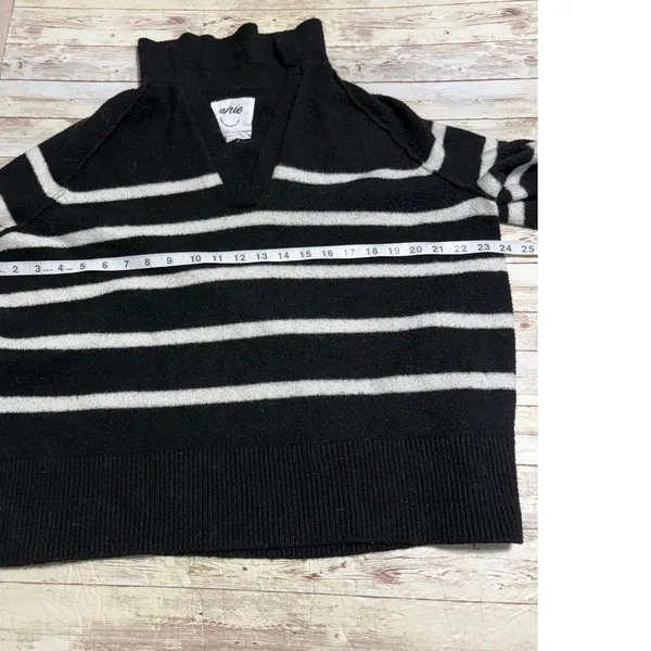 Aerie V-Neck Pullover Sweater Size XS Black White Striped Oversized Collar - Image 5