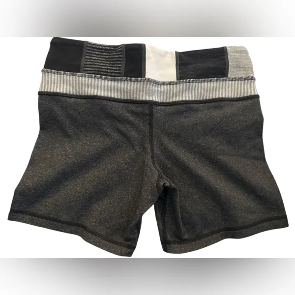 Lululemon Short Gray and Black Athletic Shorts - Image 2