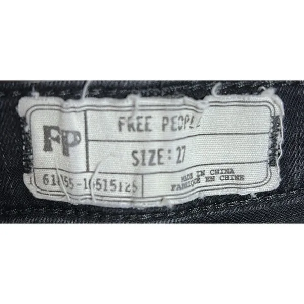 Free‎ People We the Free Washed Black Cropped Denim Size 27 24" inseam EUC - Image 4