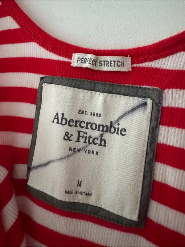 Abercrombie & Fitch Y2K Vintage Red and White Stripe Embroidered Moose Logo Tank - Image 5