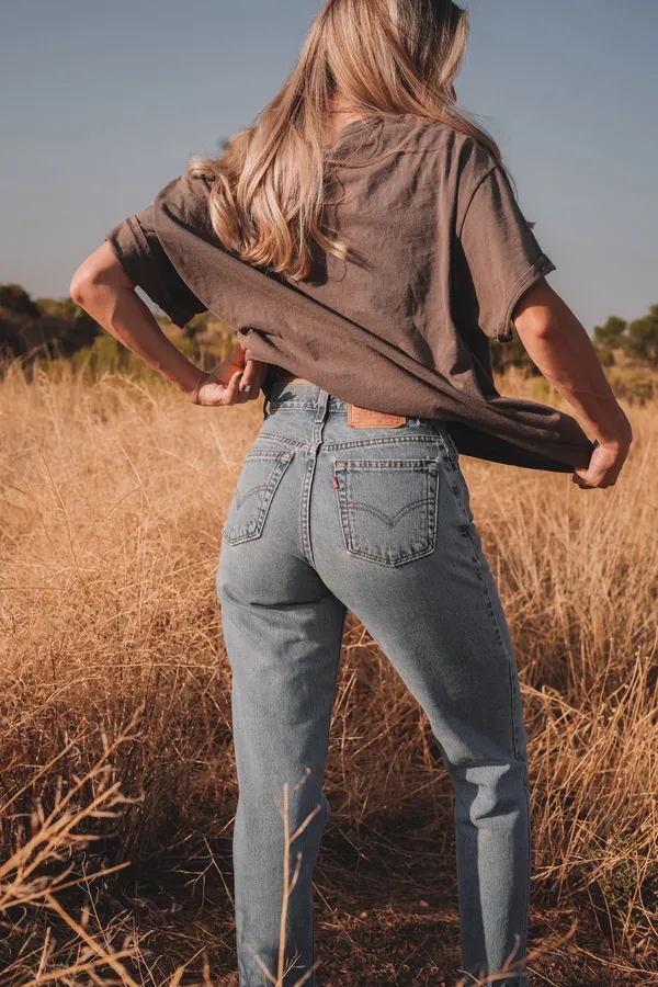 Levi’s Vintage Jeans 550 Relaxed - Image 2
