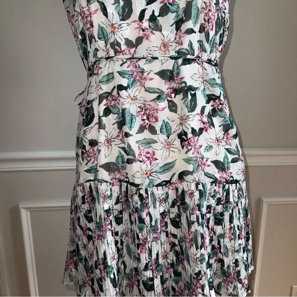 ELLIATT‎ Revolve Vedado Floral Pleated Tiered Midi Dress size Small - Image 4