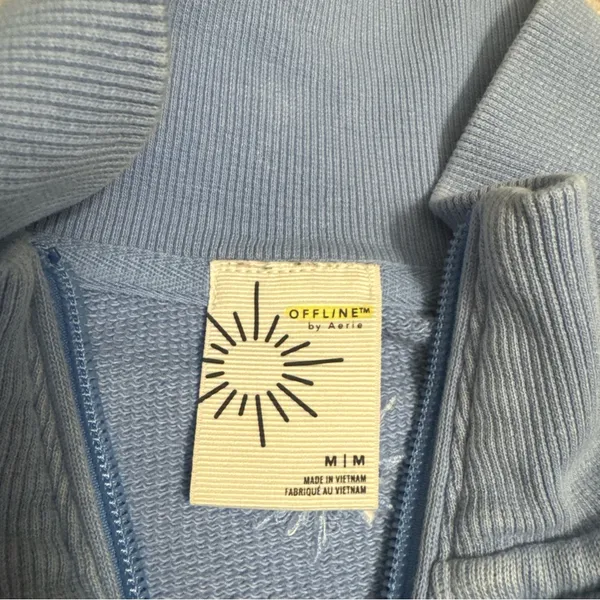 Offline by Aerie Blue Cropped Hoodie Size M - Image 3