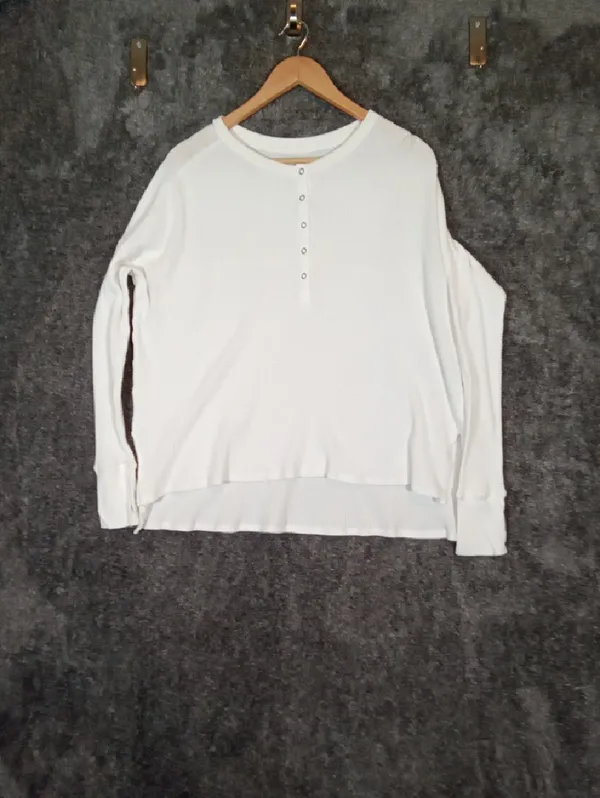Offline By Aerie Wow Waffle Henley T Shirt Long Sleeve Thumbholes Womens S/P - Image 4