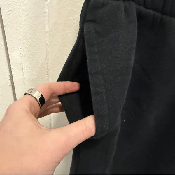 Hollister Black Ultra High-Rise Tapered Sweatpants - Image 4