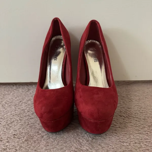 Styluxe Red Faux Suede High Heels Shoes Size 7 - Image 3