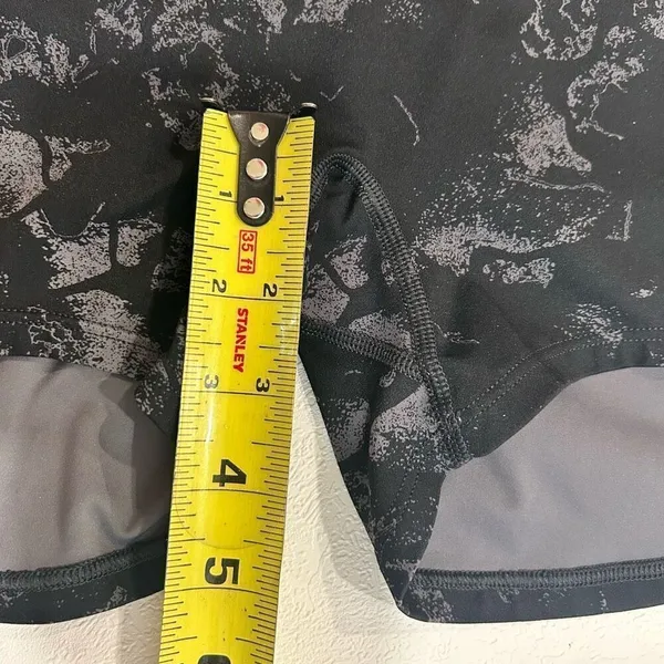 Gym shark kkfit black shorts women size small - Image 4