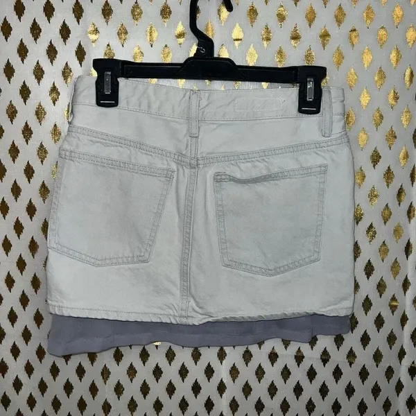 Zara grey denim mini skirt layered crossover design with a contrasting gray Y2K - Image 5