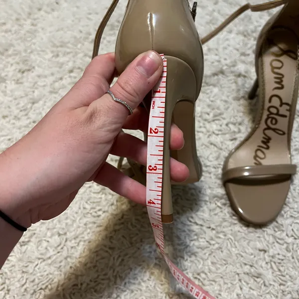 Nude Heels Size 9 - Image 4