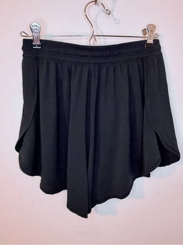 Lululemon Black Running Shorts Size 6 Drawstring 3” Inseam - Image 5