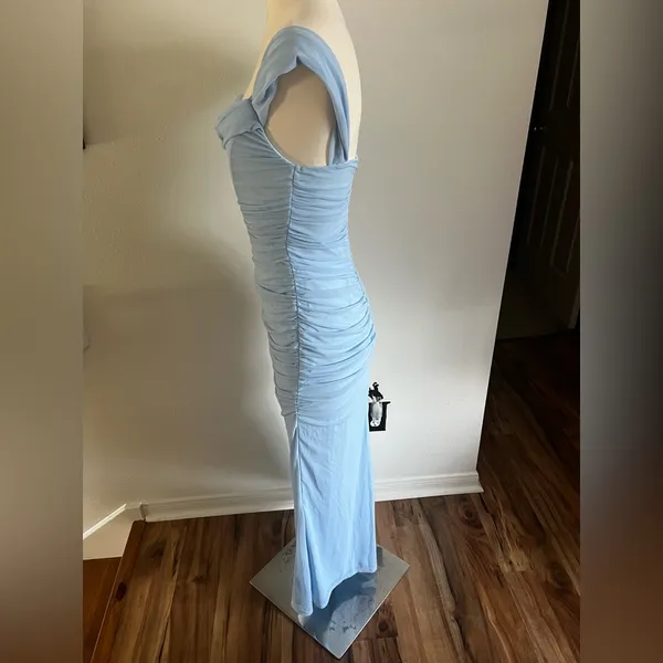 NWT - L - MARTHEA - Elegant Light Blue Off-Shoulder gown Dress - Image 3
