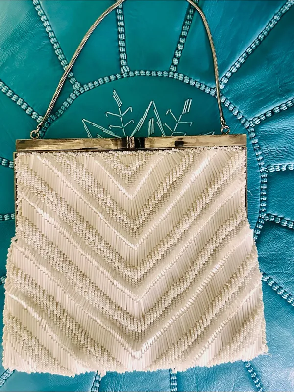 Vintage 1950s mid-century beaded evening purse - Image 2