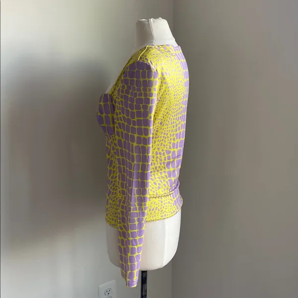 SHEIN Animal Print Top Womens Sz Large Yellow Purple Stretch Sweetheart Neck - Image 4