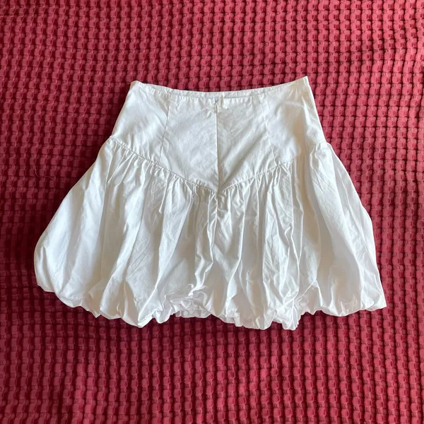 COMMENSE White Bubble Hem Short Skirt Size S Poplin Cotton Casual - Image 2