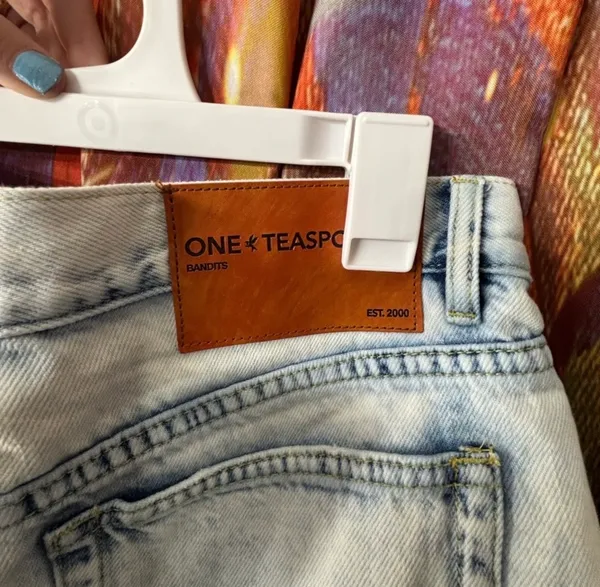 One Teaspoon Denim Shorts High-Waisted - Image 4
