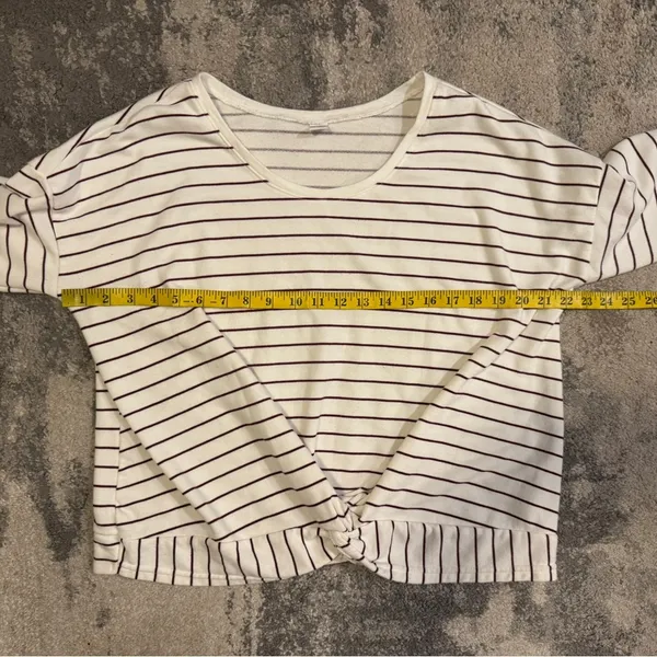 Women’s Old Navy White and Burgundy Striped Top - Image 5