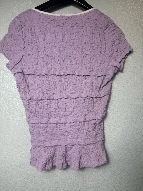 Free People Lavender Textured V-Neck Short Sleeve‎ Top Size Small - Image 2